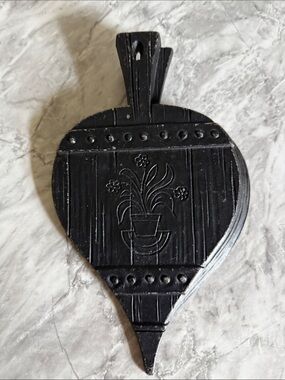 Vintage Sexton USA 1966 Faux Carved Metal Wall Hanging Floral Decor